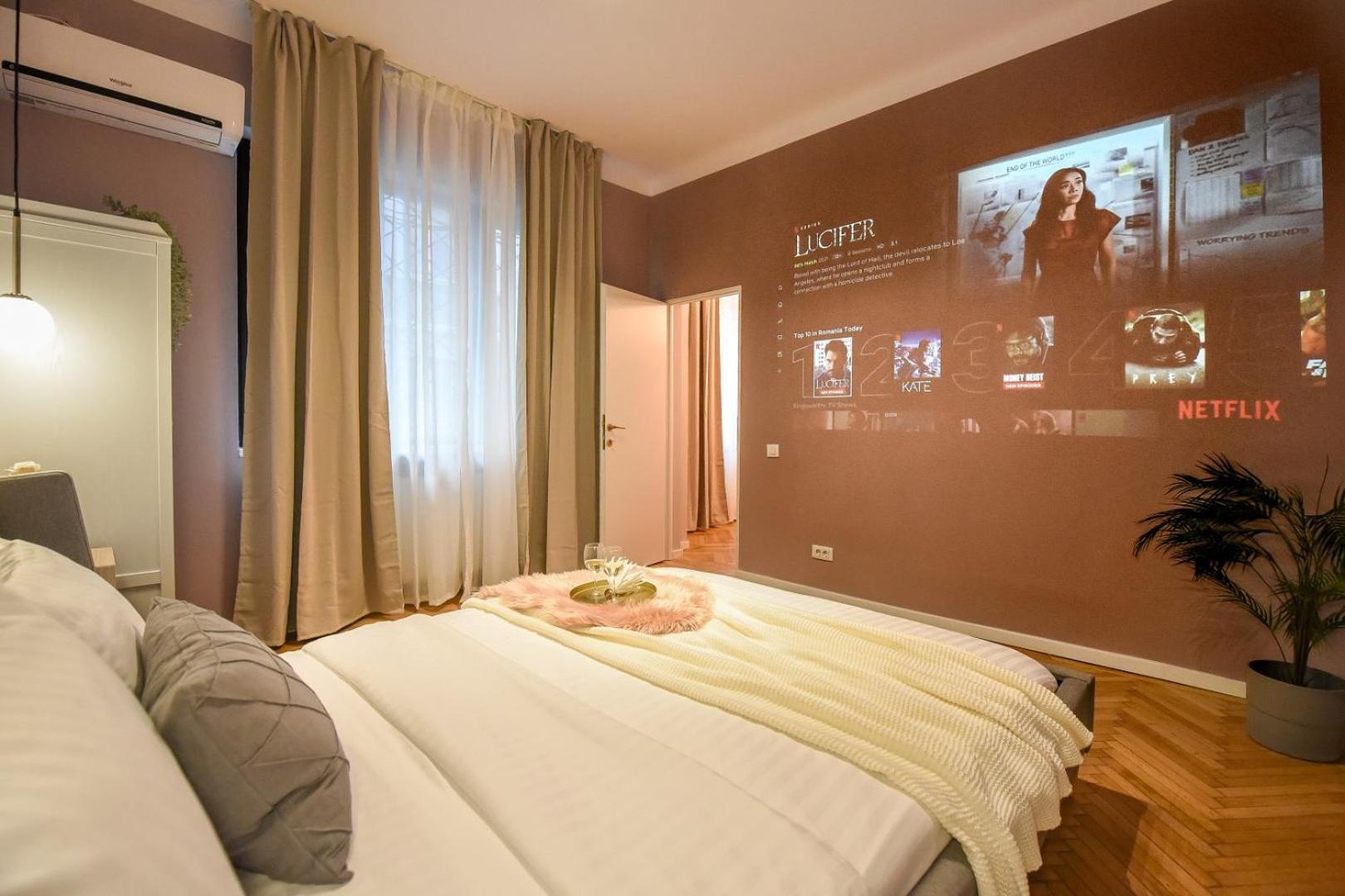 Modern Stay - Central Studios With Wall Projector Near Radisson بوخارست المظهر الخارجي الصورة